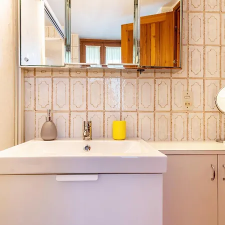 Franca San Zeno سان زينو دي مونتانا