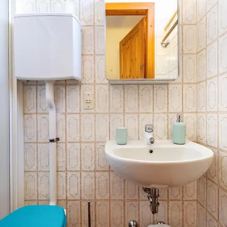 Franca San Zeno فيلة